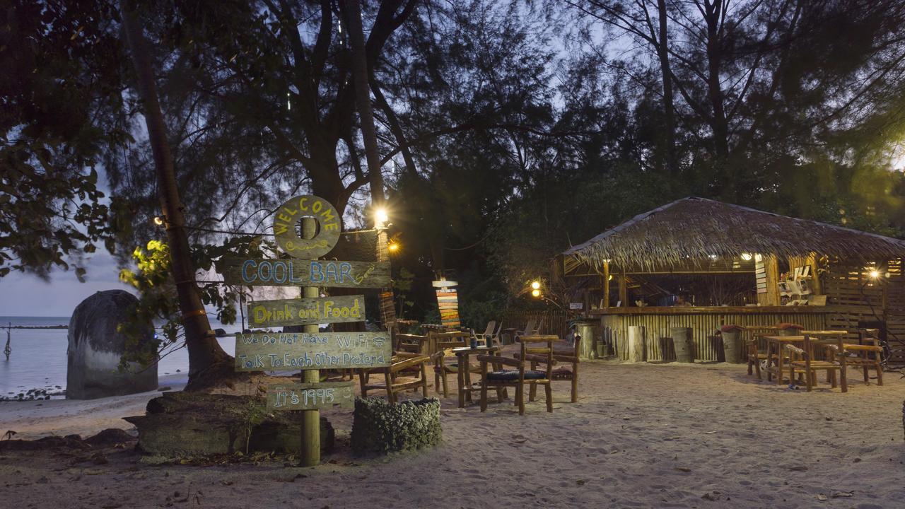 Butterfly Garden Villa Laem Set Beach Exterior photo